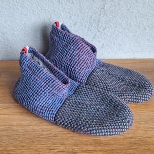 Bombas Merino Gripper Slippers Large Mens 10-12.5 Womens 12-14 Maroon Blue